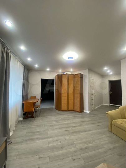 1-к. квартира, 43 м², 1/6 эт.