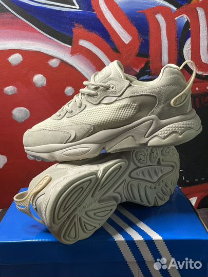 Кроссовки женские adidas