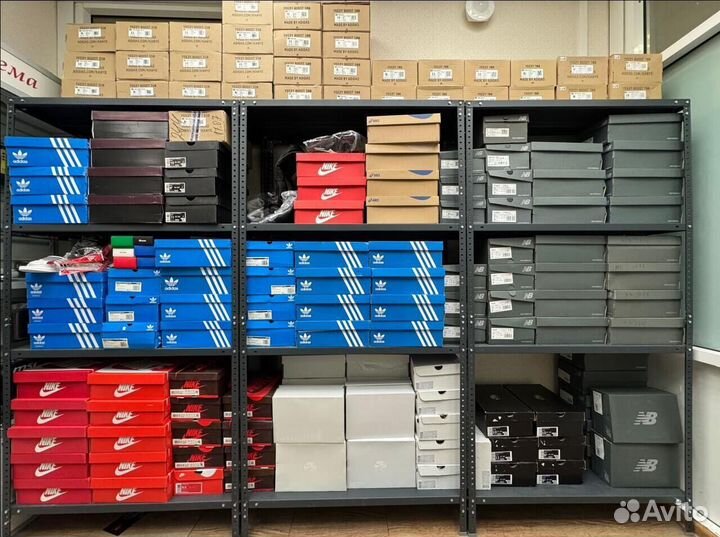Кроссовки оптом закрываем склад