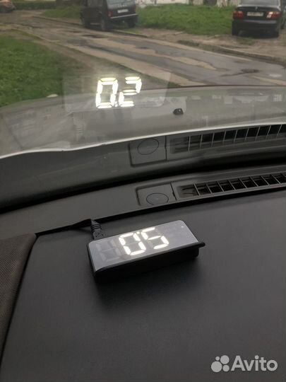 Проекция на лобовое стекло