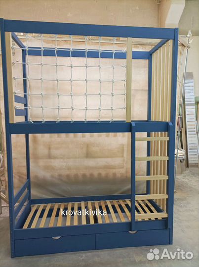 Детская кровать двухъярусная домик