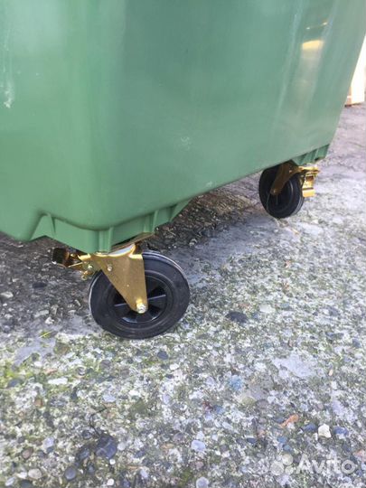 Мусорный контейнер