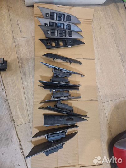 Кнопки стеклоподъемников мазда 3 бк