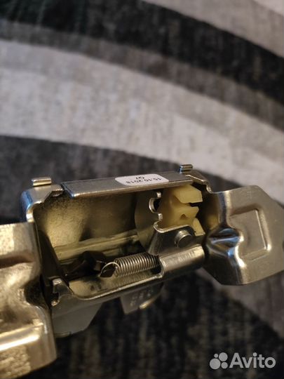 Защёлка крышки багажника Mercedes-Benz A-class