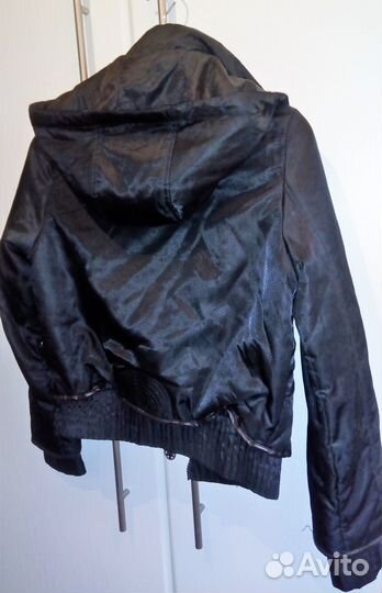 Демисезонная куртка