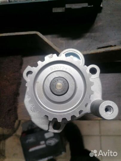 Водяной насос помпа Skoda Volkswagen