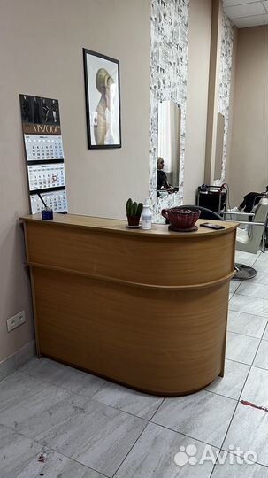 Стойка администратора, ресепшен, прилавок