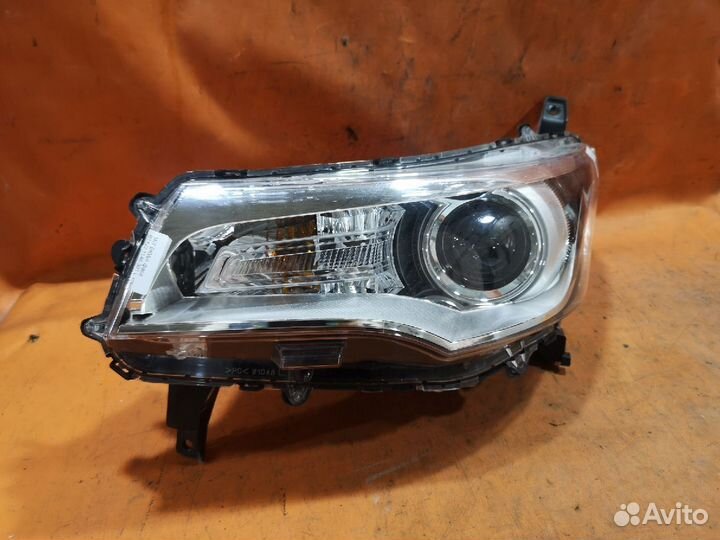 Фара левая Mitsubishi Ek wagon B11W