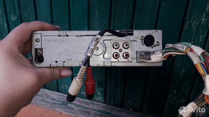 Aвтомагнитола