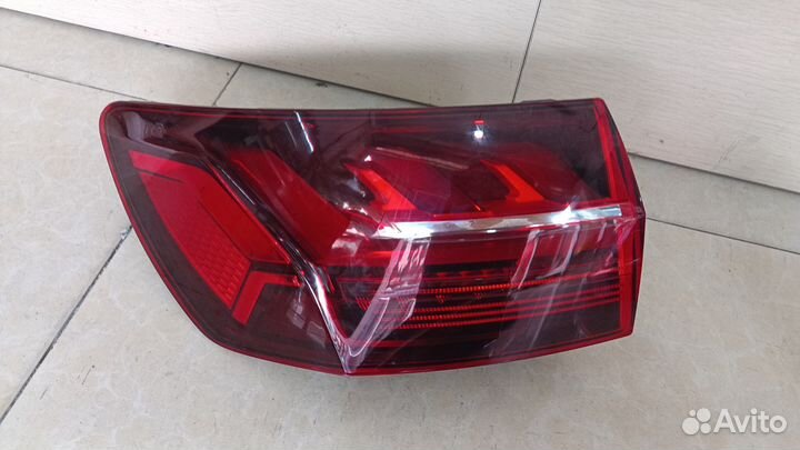 Фонарь Audi RS4 RS5 RS6 левый и правый новые
