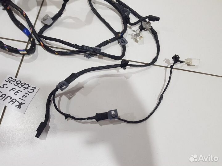 Электропроводка двери багажника (Hyundai Santa Fe)