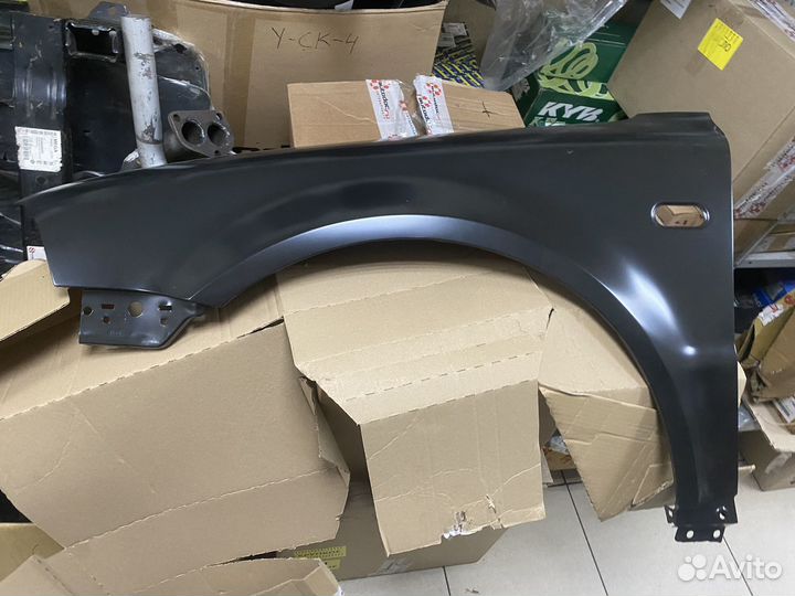 Крыло переднее левое passat b5 рест