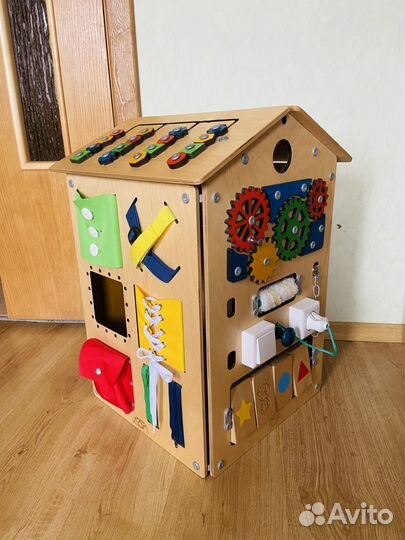 Бизиборд домик большой BusyHouse 