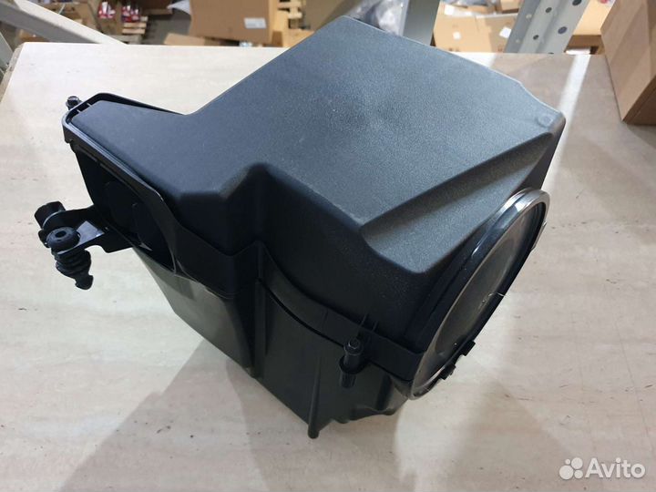 Корпус воздушного фильтра Ford Focus 3