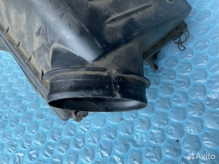 Корпус воздушного фильтра Jeep Grand Cherokee WJ