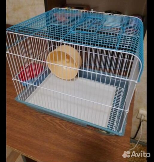 Клетка для грызунов большая с предметами ухода