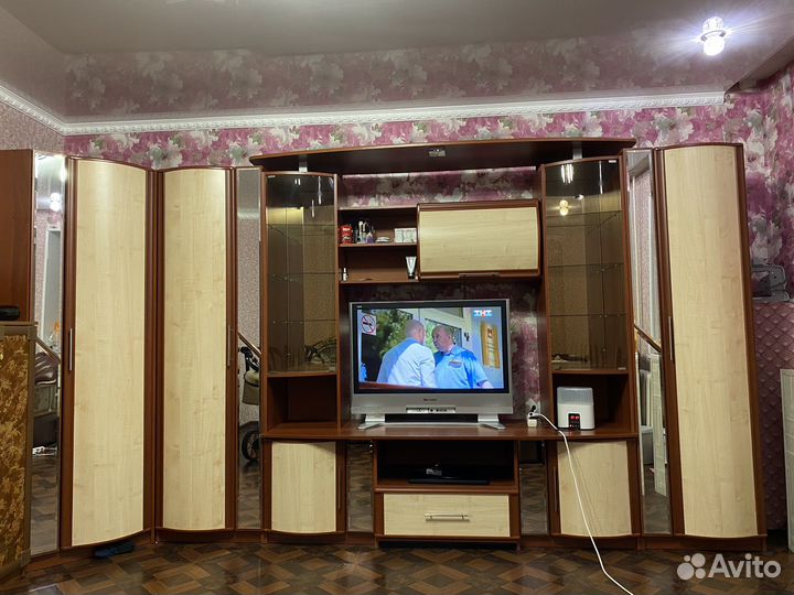 Стенка в гостиную