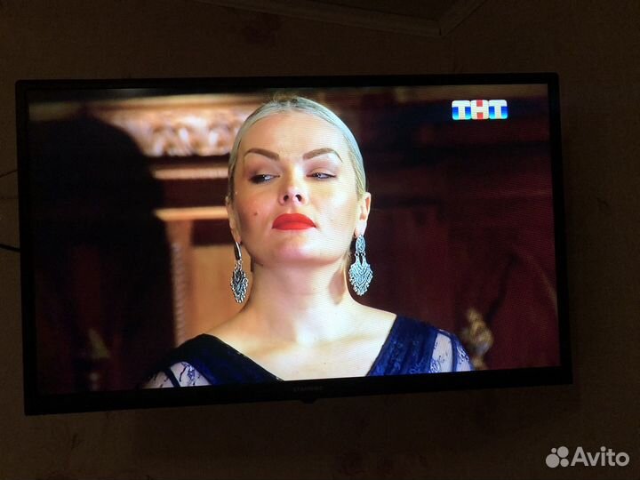 Телевизор SMART tv 32 дюйма