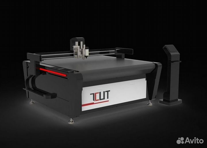 Планшетный режущий плоттер T-CUT DC 3016