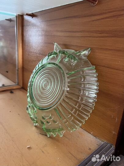 Посуда старая вроде фарфор