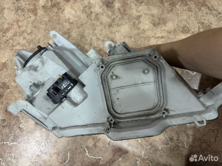 Фара Toyota Premio, NZT260; ZRT265; ZRT260;