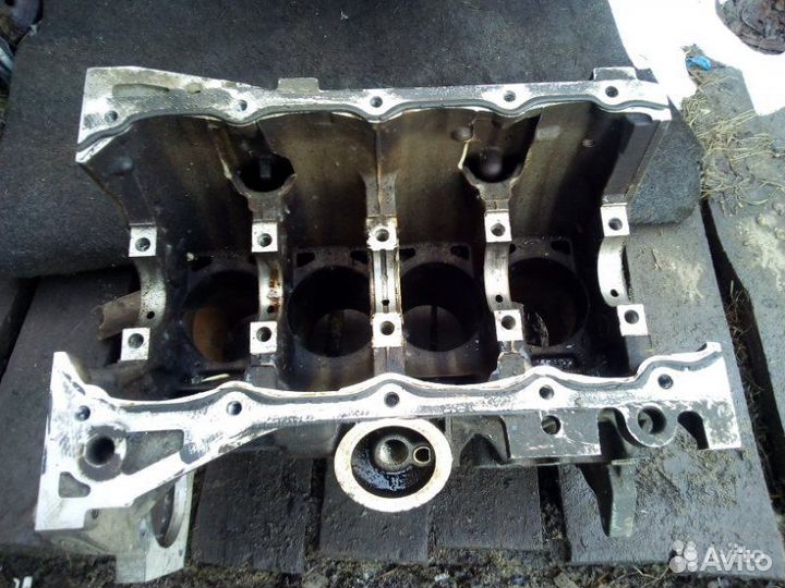 Блок цилиндров Ford Focus 2 хэчбэк 1 2006