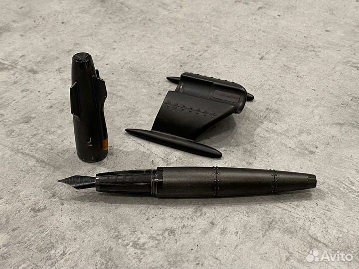 Romain Jerome перьевая ручка