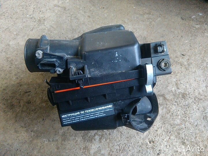 Корпус воздушного фильтра Nissan Juke F15