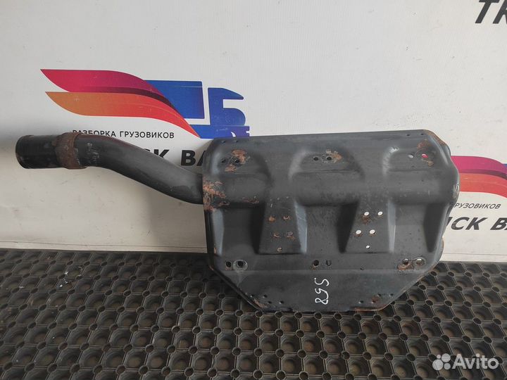 Кронштейн заднего крыла левый