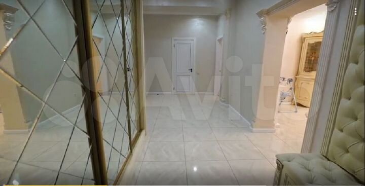 3-к. квартира, 118,8 м², 3/10 эт.