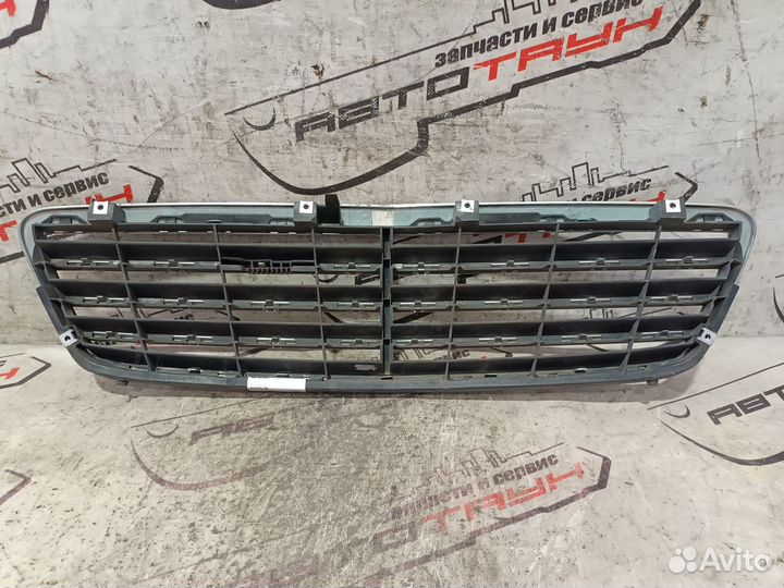 Решетка радиатора mercedes-benz C-class S203 W203 2 модель A20388002239744 DY087