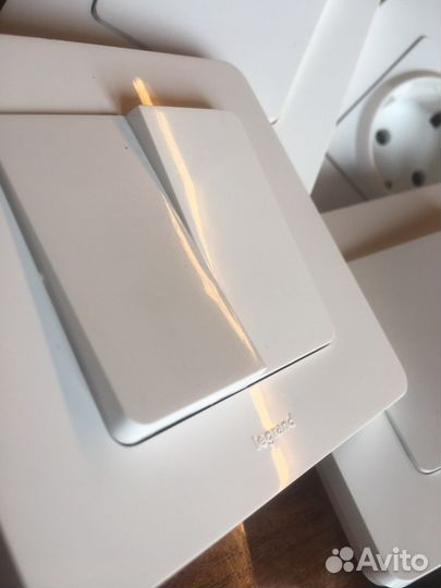 Комплектик электрики Legrand