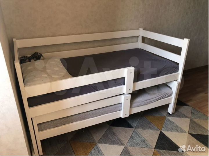 Детская кровать из цельного массива березы