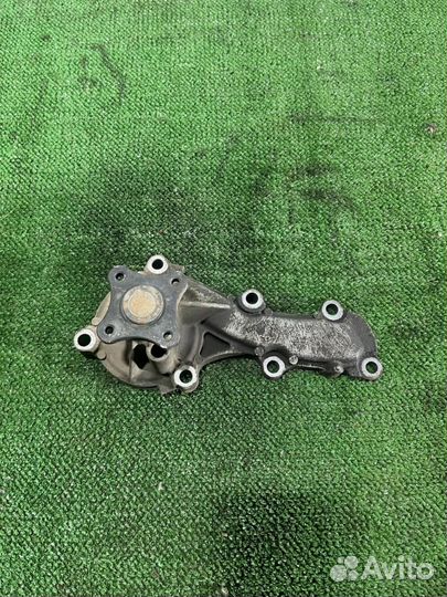 Насос водяной (помпа) Nissan Primera 2 (P11) 1996