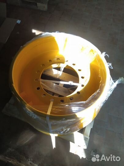 Диск колесный 15069806 Погрузчик Вольво L90E