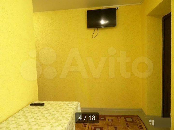 Комната 35 м², 1/3 эт.