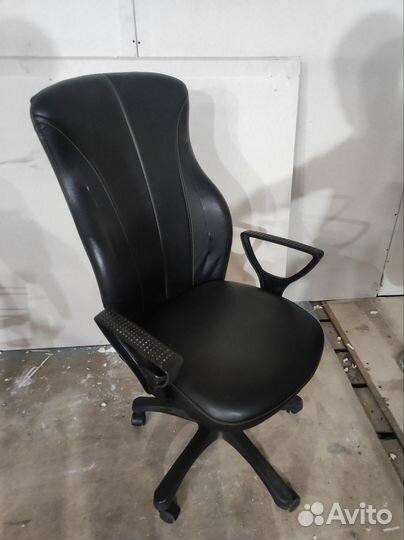 Компьютерное кресло