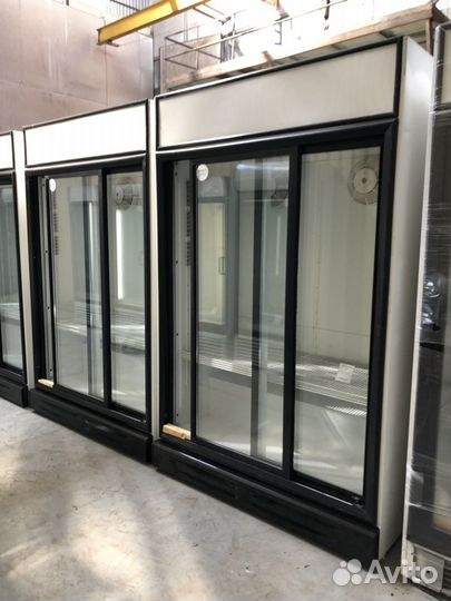 Холодильный шкаф объем 1100л