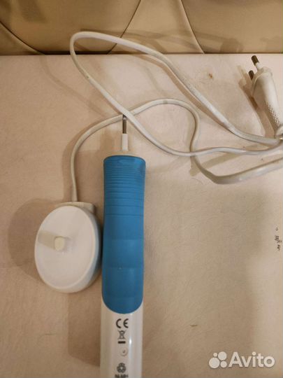 Зубная щетка oral b