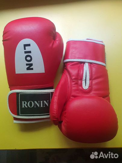 Защита голени и паха, боксёрские перчатки