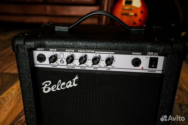 Комбоусилитель Belcat + аксессуары