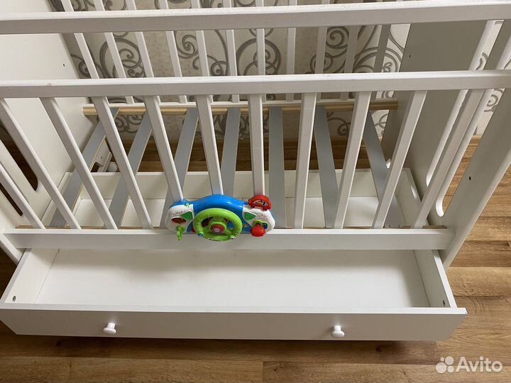 Детская кроватка с ящиком