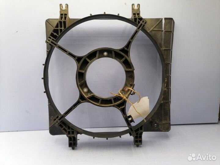 Диффузор радиатора Subaru Legacy BHE EZ30D