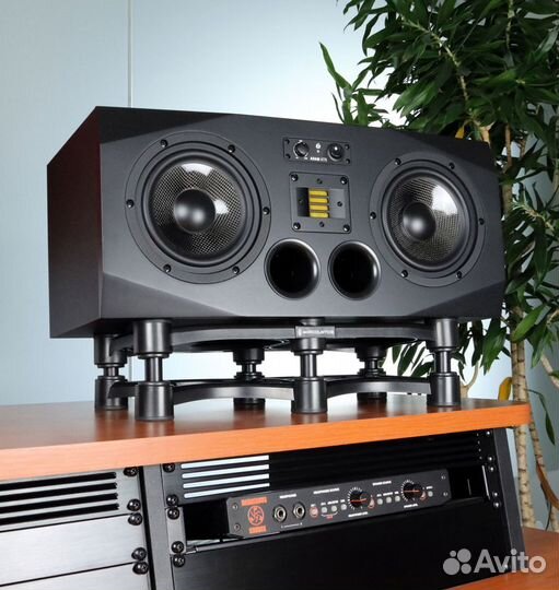 Антивибрационная подставка IsoAcoustics ISO-430