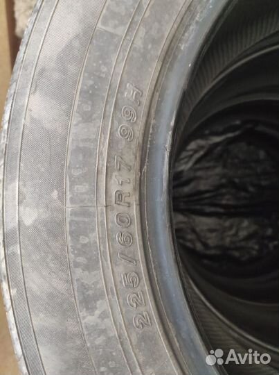 Yokohama BlueEarth RV02 225/60 R17 99H