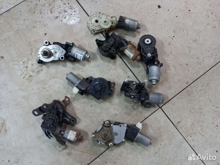 Элекро моторчики сидения водителя Toyota lexus