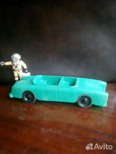 Машинка СССР конец 60,начало 70годов(Волга)