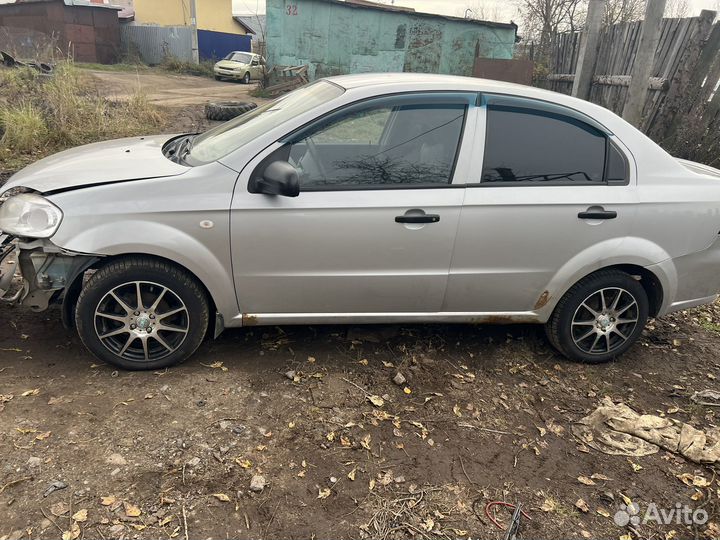 В разборе Chevrolet Aveo T250 1.2 B12D1 (2010)МКПП