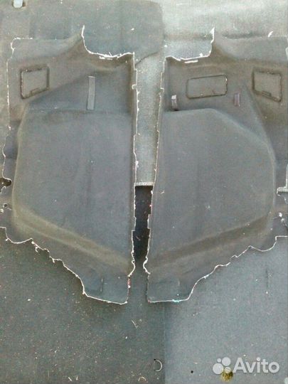 Обшивка багажника Ford Focus 3