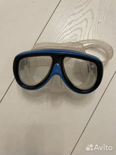 Маски и трубка для плавания